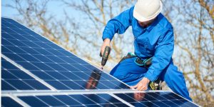 Installation Maintenance Panneaux Solaires Photovoltaïques à Javene
